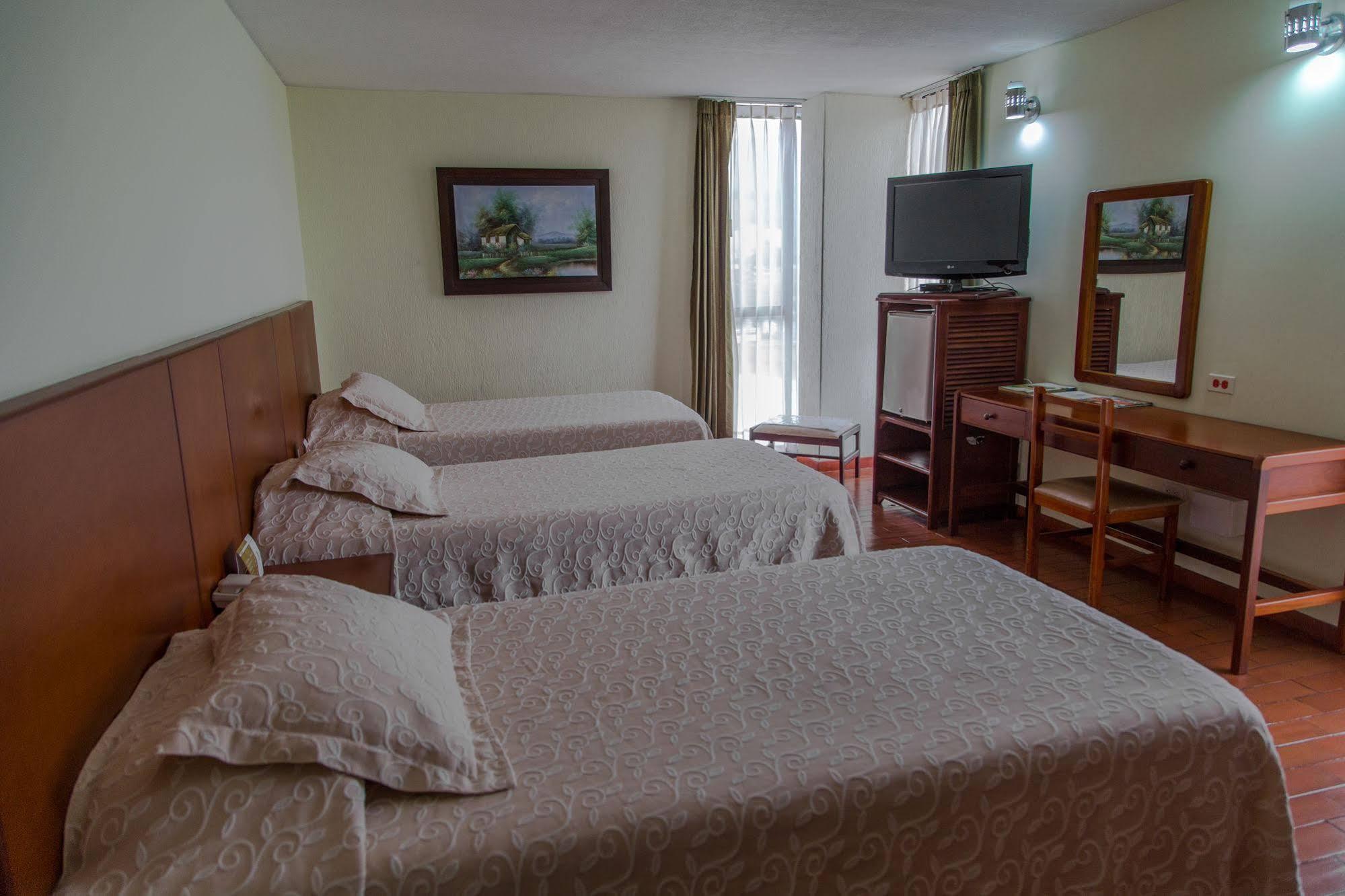 Hotel Don Lolo Villavicencio Esterno foto