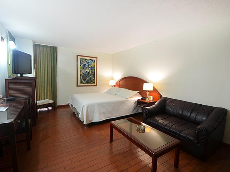 Hotel Don Lolo Villavicencio Esterno foto
