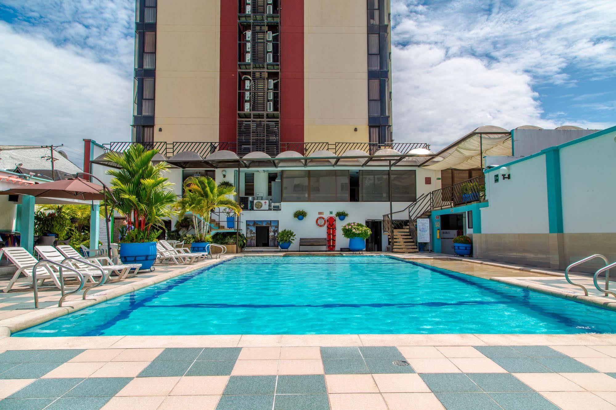 Hotel Don Lolo Villavicencio Esterno foto