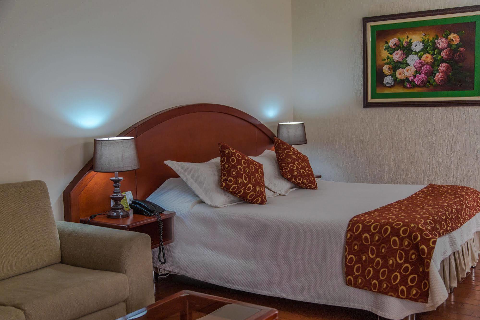 Hotel Don Lolo Villavicencio Esterno foto