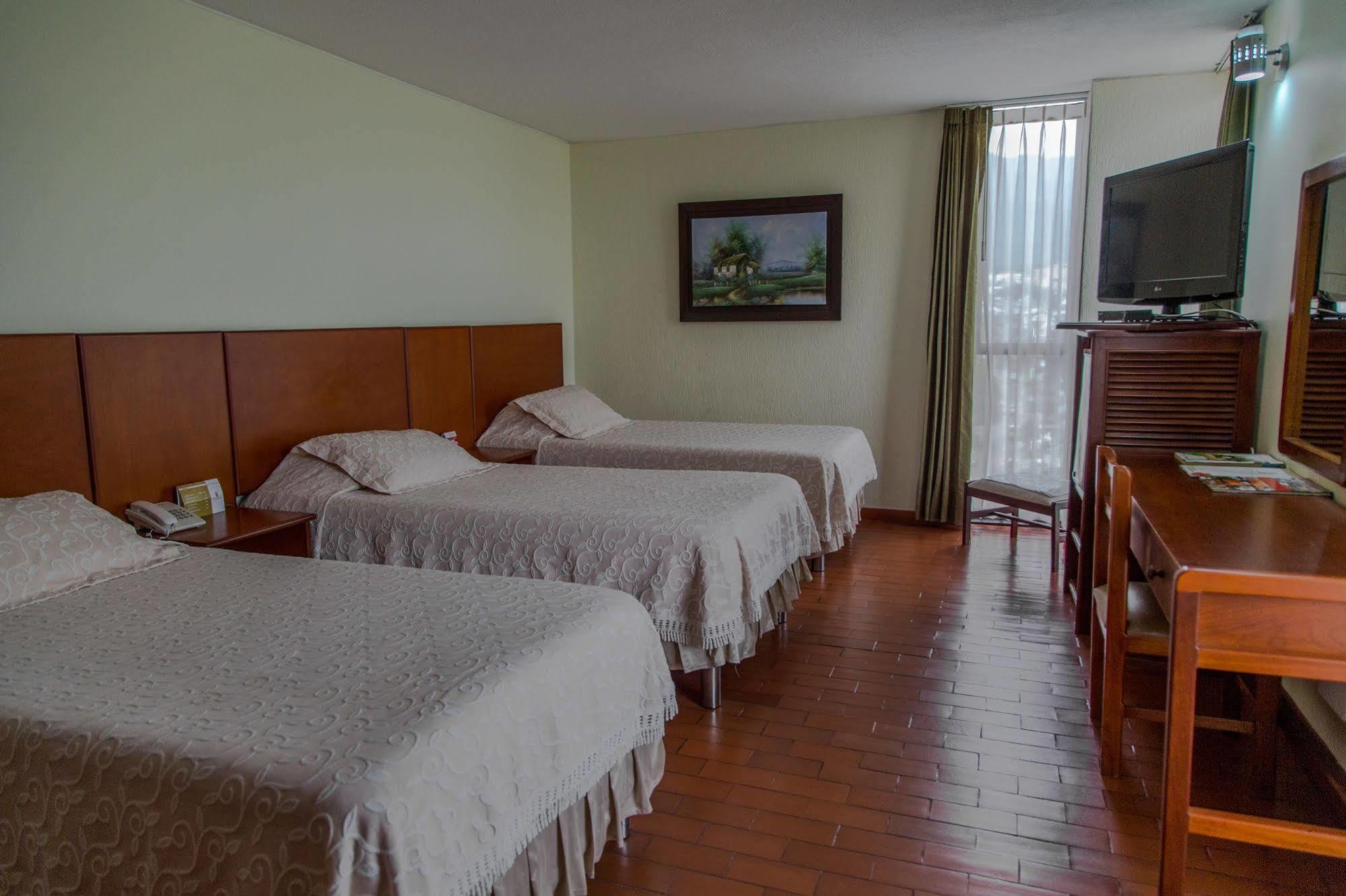 Hotel Don Lolo Villavicencio Esterno foto